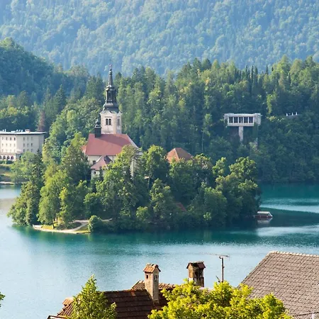 Beautiful Lake View Apartman *
